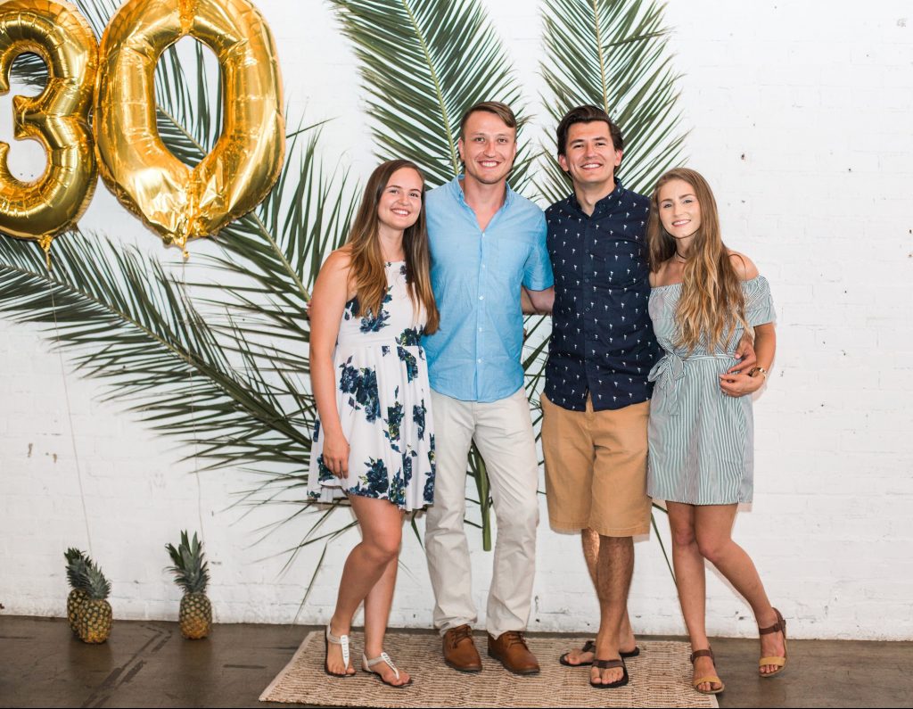 tropical theme 30th birthday chic party ideas modern outfit