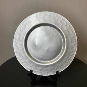 GLASS CHARGER PLATE SILVER HAMMERED