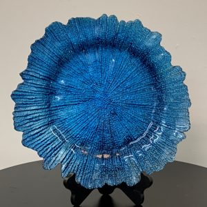 GLASS CHARGER PLATE  BLUE SPONGE