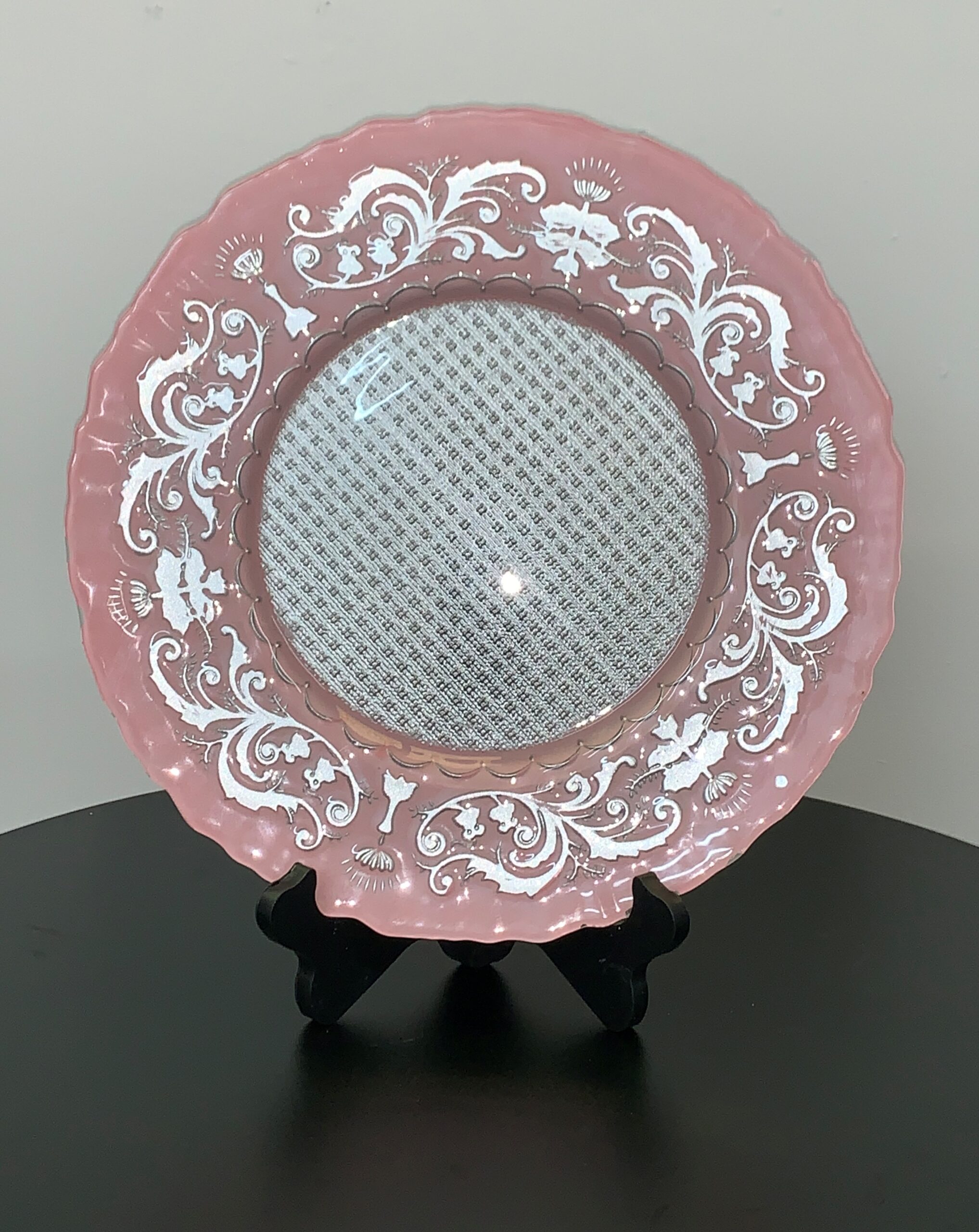 GLASS-CHARGER-PLATE-VINTAGE-PALE-ROSE-1.jpg