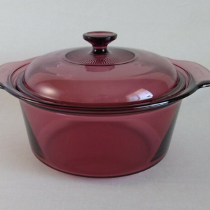 Pyrex Bakeware Cranberry Dutch Oven w/lid 3.5L