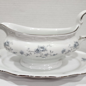 Johann Haviland Blue Garland – Gravy Boat w/underplate 12 oz.