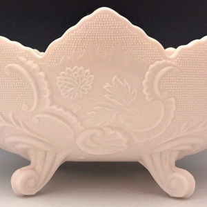 Jeannette Glass Shell Pink Lombardi Oval Centerpiece Bowl 11" x  6.75" x 5"